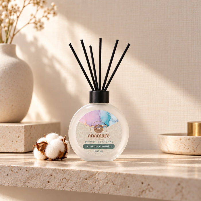 Difusor de Aromas Flor de Algodão 200 mL, frasco de vidro fosco com varetas pretas