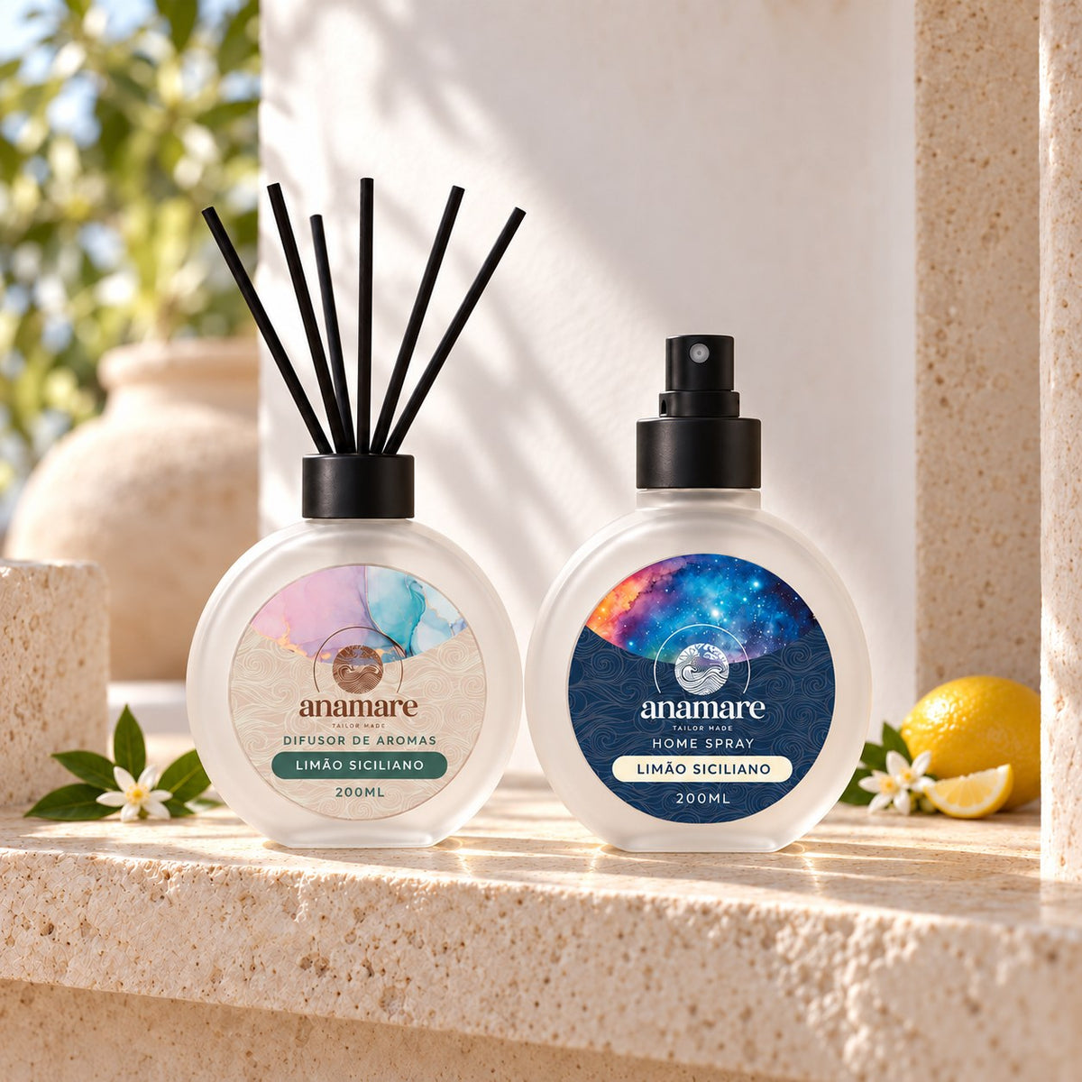 Kit Difusor de Aromas e Home Spray Limão Siciliano 200 mL, frascos de vidro fosco lado a lado